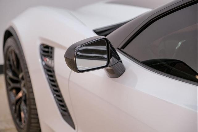 Photo of 2016 Arctic White Chevrolet Corvette