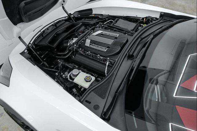 Photo of 2016 Arctic White Chevrolet Corvette