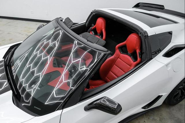 Photo of 2016 Arctic White Chevrolet Corvette