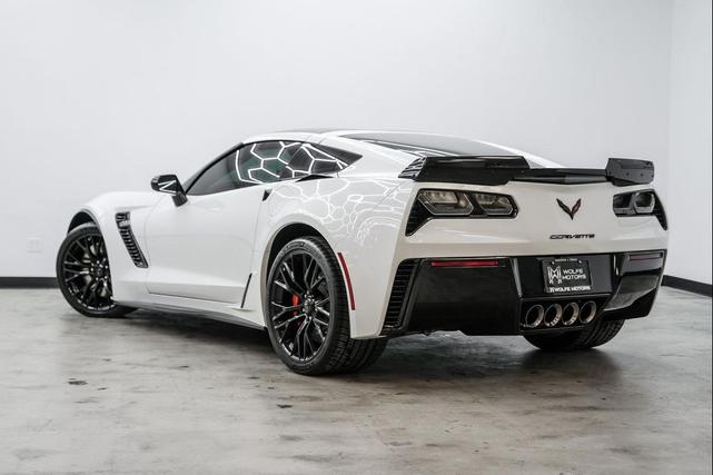 Photo of 2016 Arctic White Chevrolet Corvette