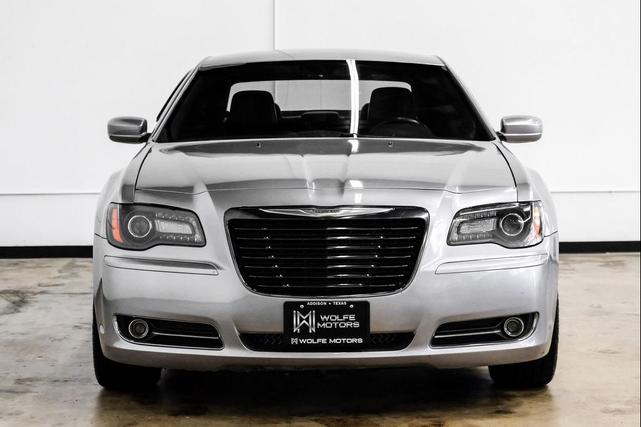 Photo of 2014 Billet Silver Metallic Clearcoat Chrysler 300