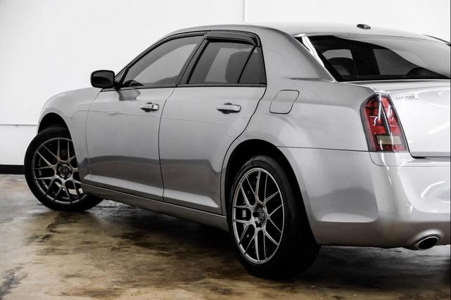 Photo of 2014 Billet Silver Metallic Clearcoat Chrysler 300