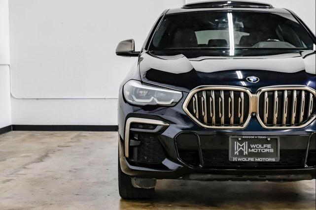 Photo of 2022 Carbon Black Metallic BMW X6