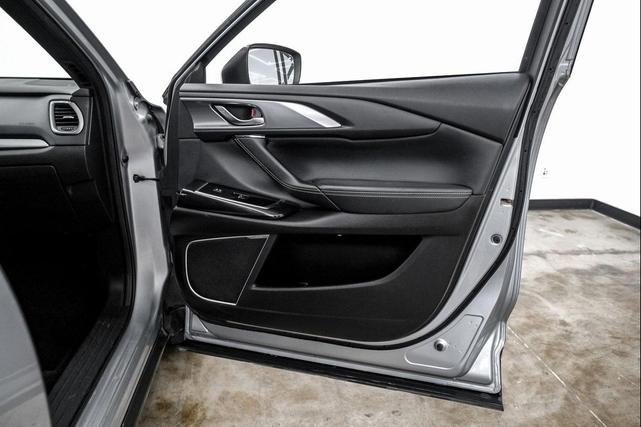 Photo of 2020 Sonic Silver Metallic Mazda CX-9