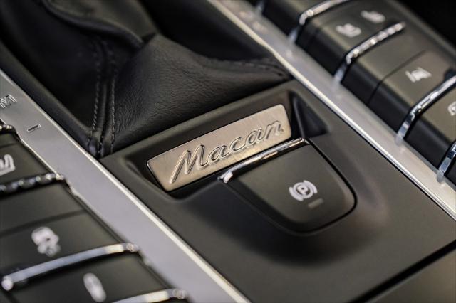Photo of 2021 White Porsche Macan