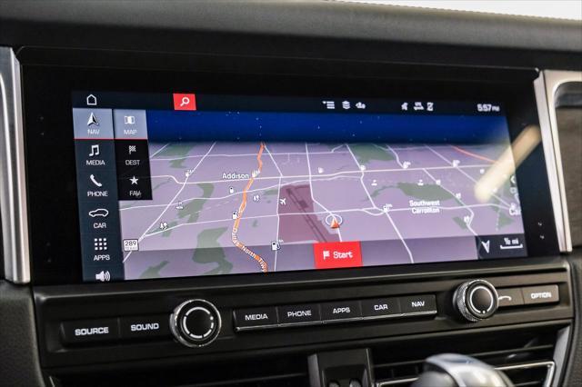 Photo of 2021 White Porsche Macan