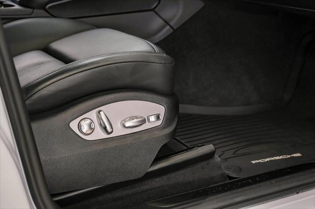 Photo of 2021 White Porsche Macan