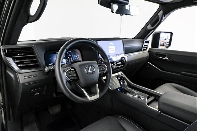 Photo of 2025 Black Lexus GX 550