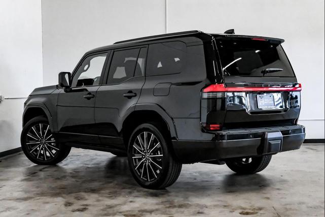 Photo of 2025 Black Lexus GX 550