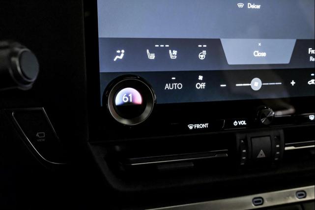 Photo of 2025 Black Lexus GX 550