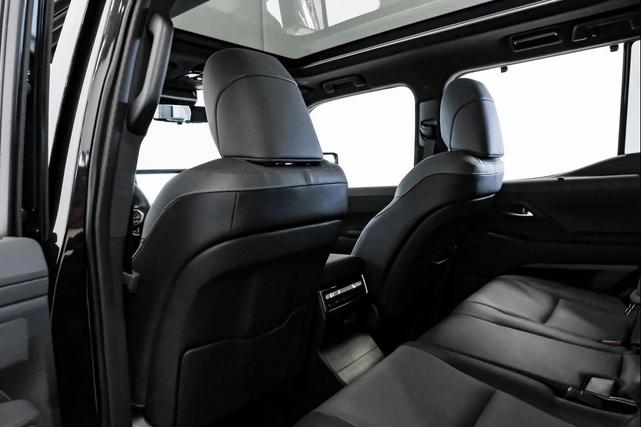 Photo of 2025 Black Lexus GX 550