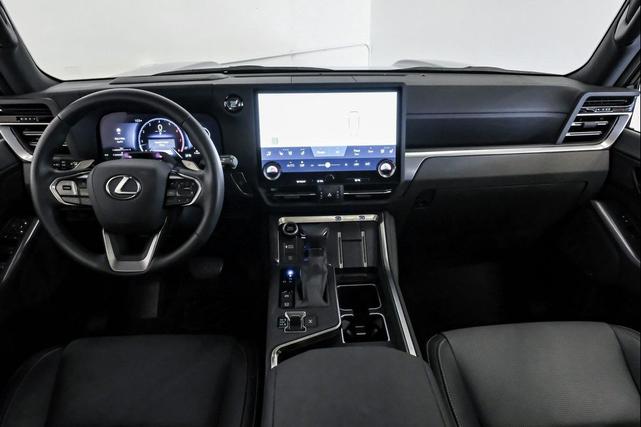 Photo of 2025 Black Lexus GX 550