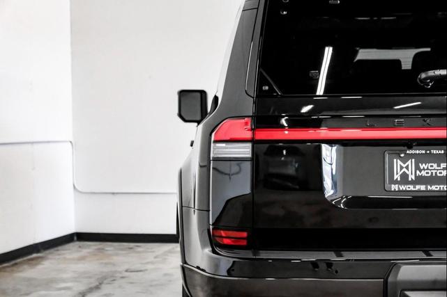 Photo of 2025 Black Lexus GX 550