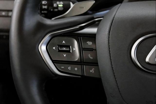 Photo of 2025 Black Lexus GX 550