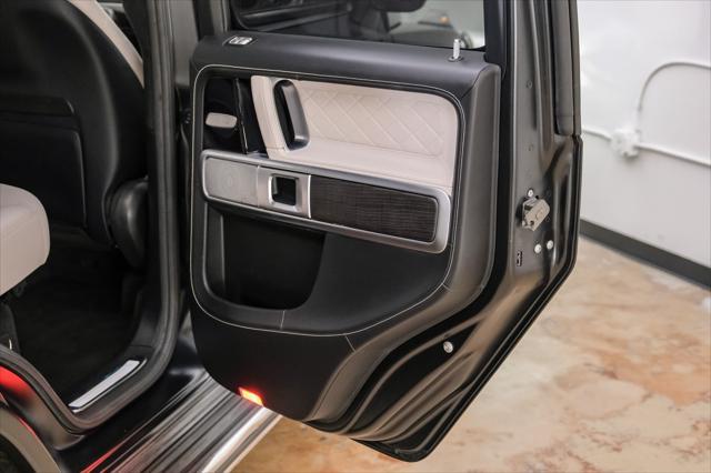 Photo of 2021 Black Mercedes-Benz G-Class