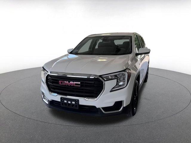 Photo of 2024 Summit White GMC Terrain