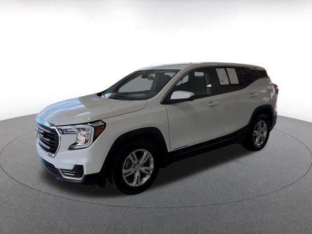 Photo of 2024 Summit White GMC Terrain