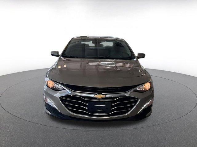 Photo of 2024 Mineral Gray Metallic Chevrolet Malibu