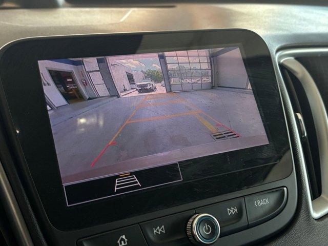 Photo of 2024 Mineral Gray Metallic Chevrolet Malibu