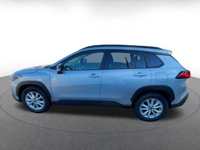 Photo of 2025 Silver Toyota Corolla Cross