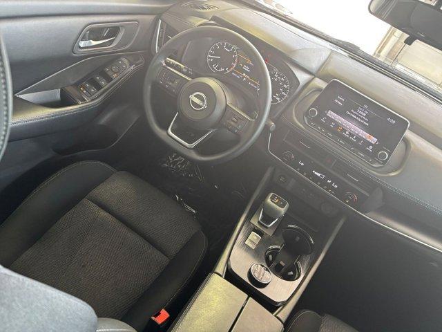 Photo of 2024 Black Nissan Rogue