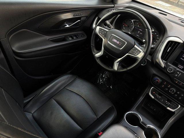 Photo of 2023 Summit White GMC Terrain