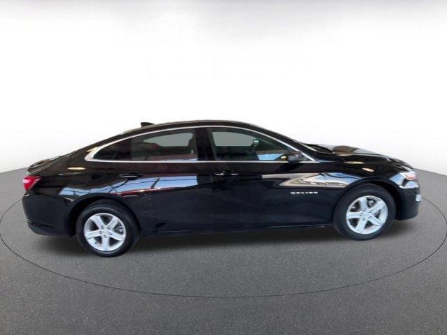 Photo of 2024 Mosaic Black Metallic Chevrolet Malibu