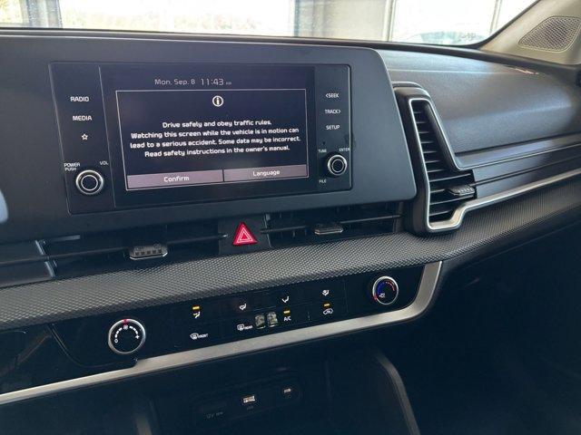 Photo of 2024 Steel Gray Kia Sportage