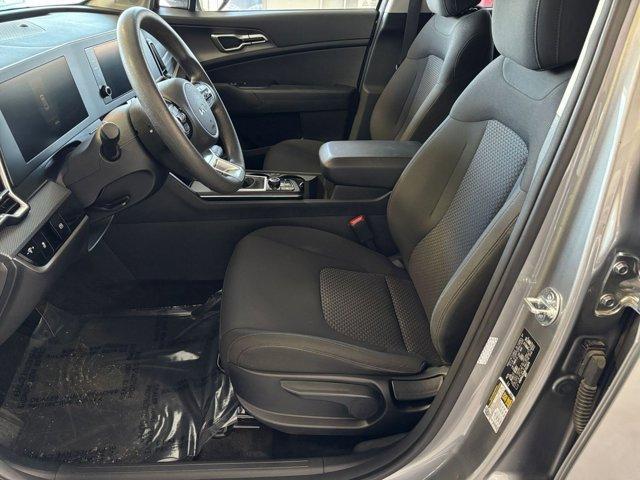 Photo of 2024 Steel Gray Kia Sportage