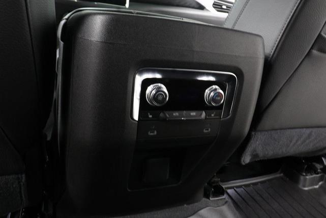 Photo of 2021 Onyx Black GMC Yukon XL