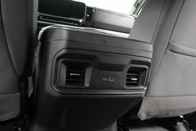 Photo of 2022 Black Chevrolet Silverado 1500