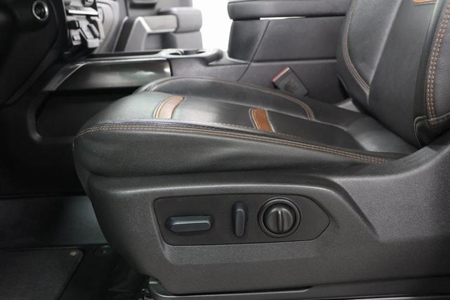 Photo of 2023 Summit White GMC Sierra 2500