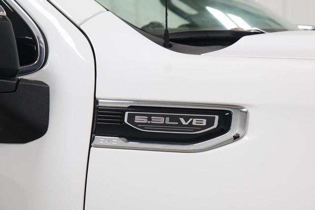 Photo of 2023 Summit White GMC Sierra 1500