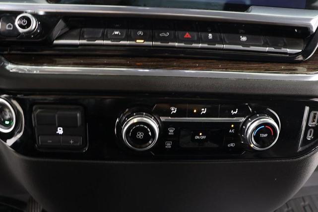 Photo of 2023 Summit White GMC Sierra 1500
