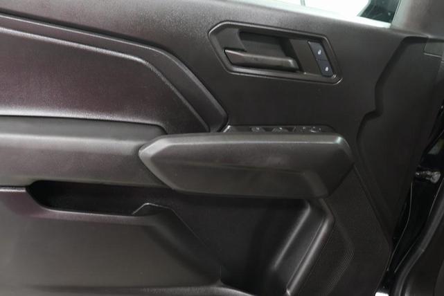 Photo of 2024 Black Chevrolet Colorado