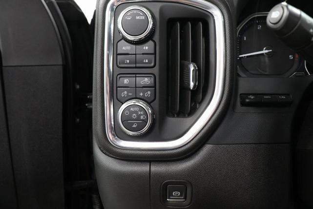 Photo of 2023 Onyx Black GMC Sierra 2500