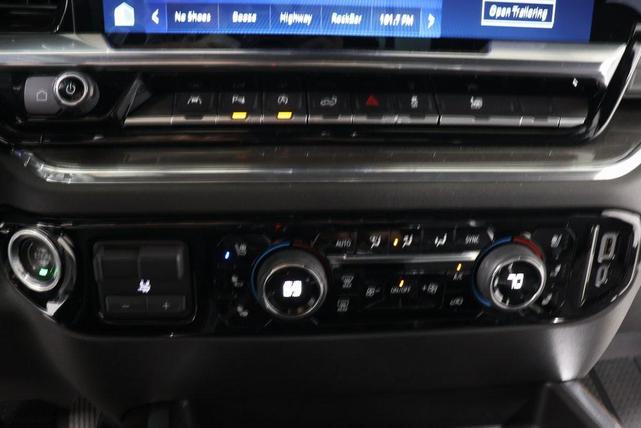 Photo of 2024 Pearl Chevrolet Silverado 1500