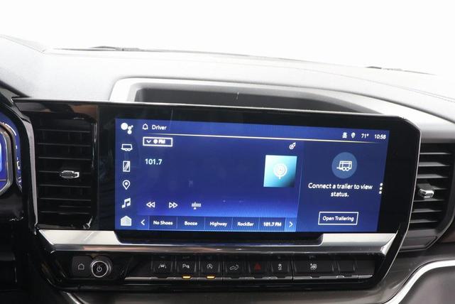Photo of 2024 Pearl Chevrolet Silverado 1500