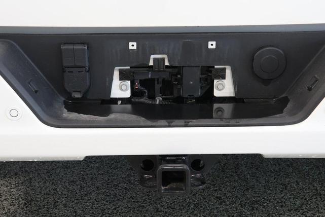 Photo of 2024 Pearl Chevrolet Silverado 1500