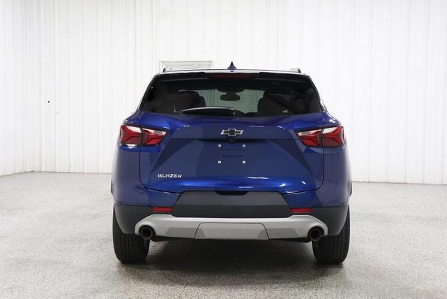 Photo of 2022 Blue Glow Metallic Chevrolet Blazer