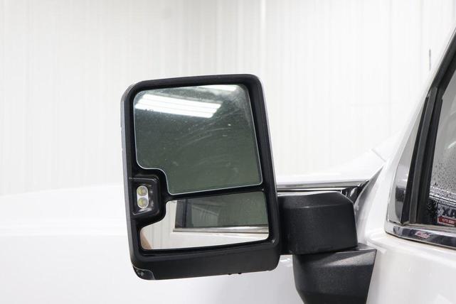 Photo of 2024 White Frost Tricoat GMC Sierra 2500