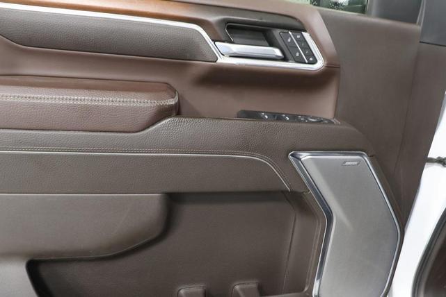 Photo of 2024 White Frost Tricoat GMC Sierra 2500