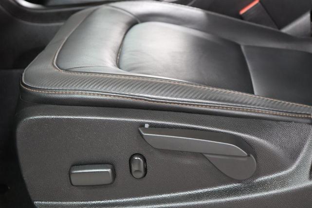 Photo of 2021 Summit White GMC Canyon