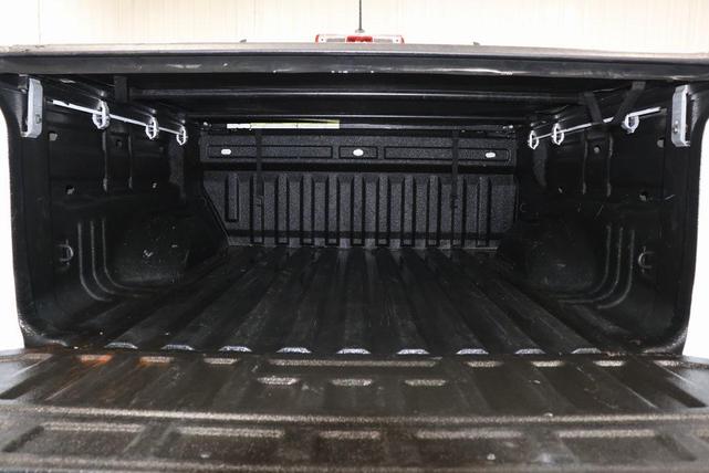 Photo of 2021 Summit White GMC Canyon