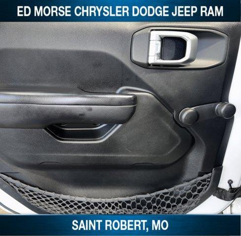 Photo of 2019 Bright White Clearcoat Jeep Wrangler