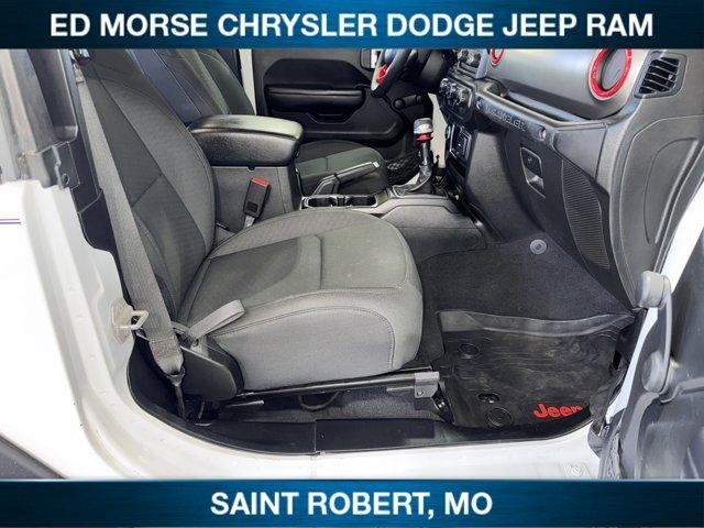 Photo of 2019 Bright White Clearcoat Jeep Wrangler