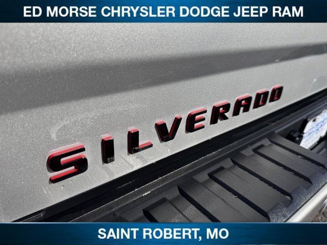 Photo of 2018 Silver Ice Metallic Chevrolet Silverado 1500
