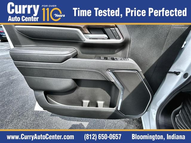 Photo of 2025 Summit White Chevrolet Silverado 2500