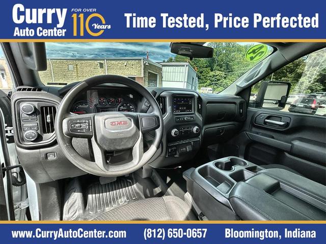 Photo of 2024 Summit White GMC Sierra 2500