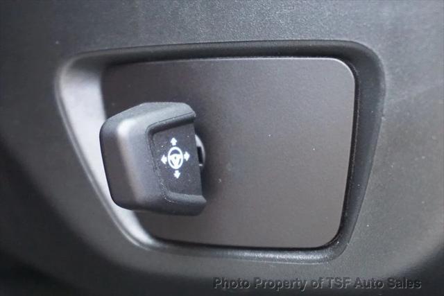 Photo of 2023 Mineral White Metallic BMW X7